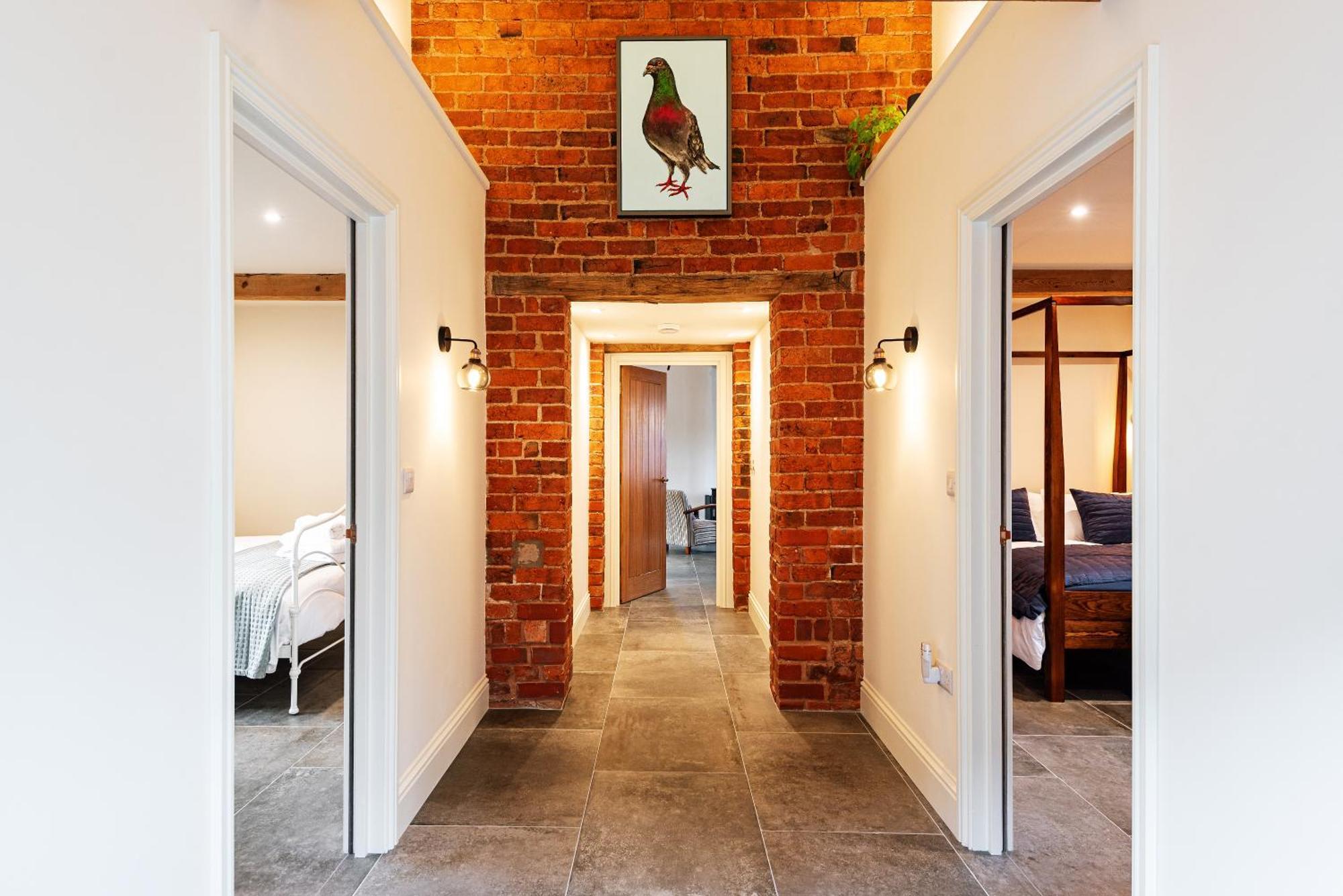 Villa Pigeon House - Unique Barn With Private Garden, Hot Tub And Wood Burner Shrewsbury Exterior foto