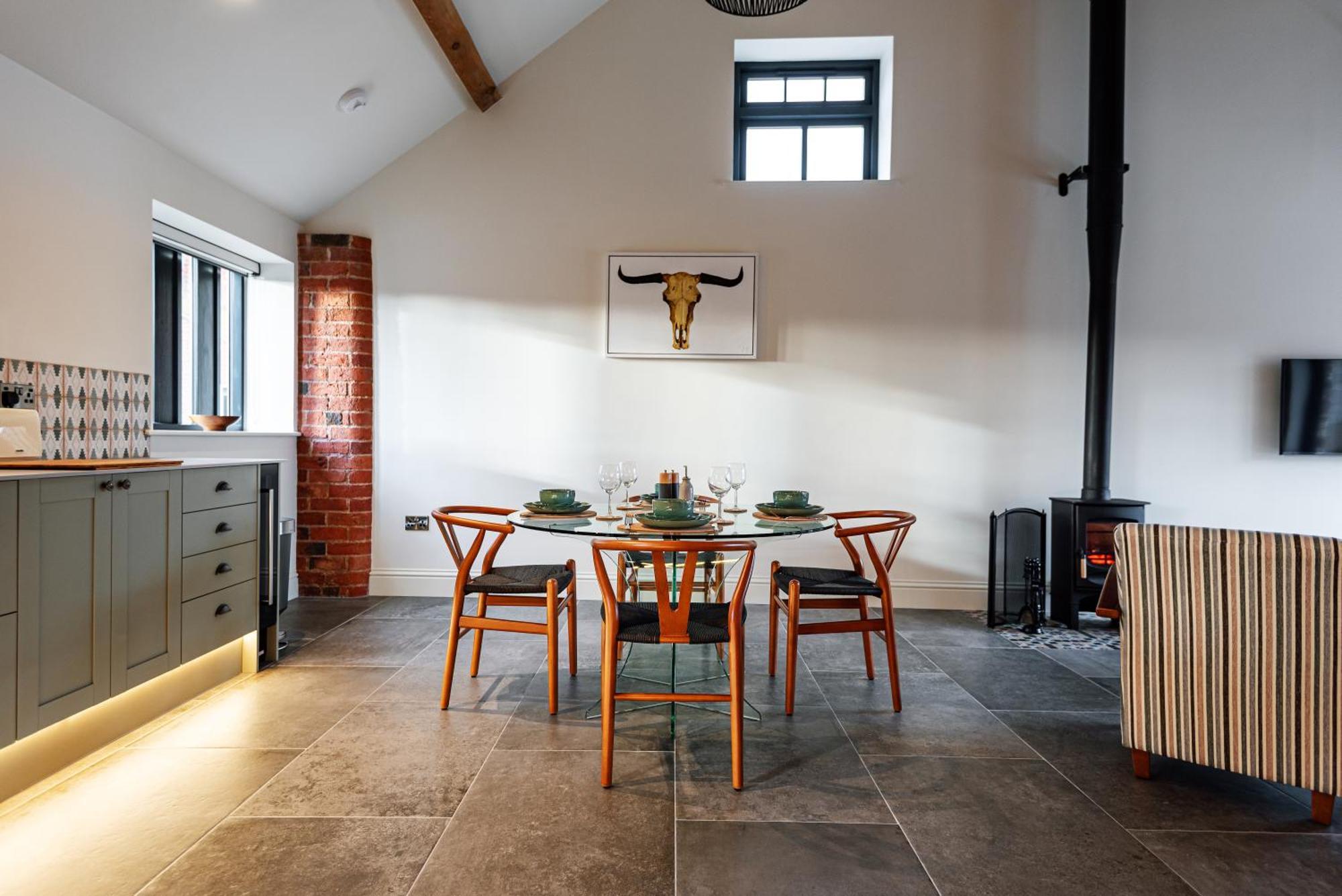 Villa Pigeon House - Unique Barn With Private Garden, Hot Tub And Wood Burner Shrewsbury Exterior foto